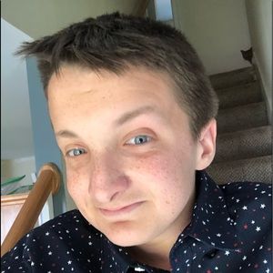 Meet your Posher, Brady